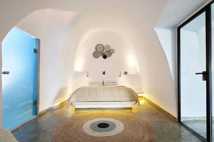 ca2b3d56-f89f-4852-81b6-d2de0e7a4f1f